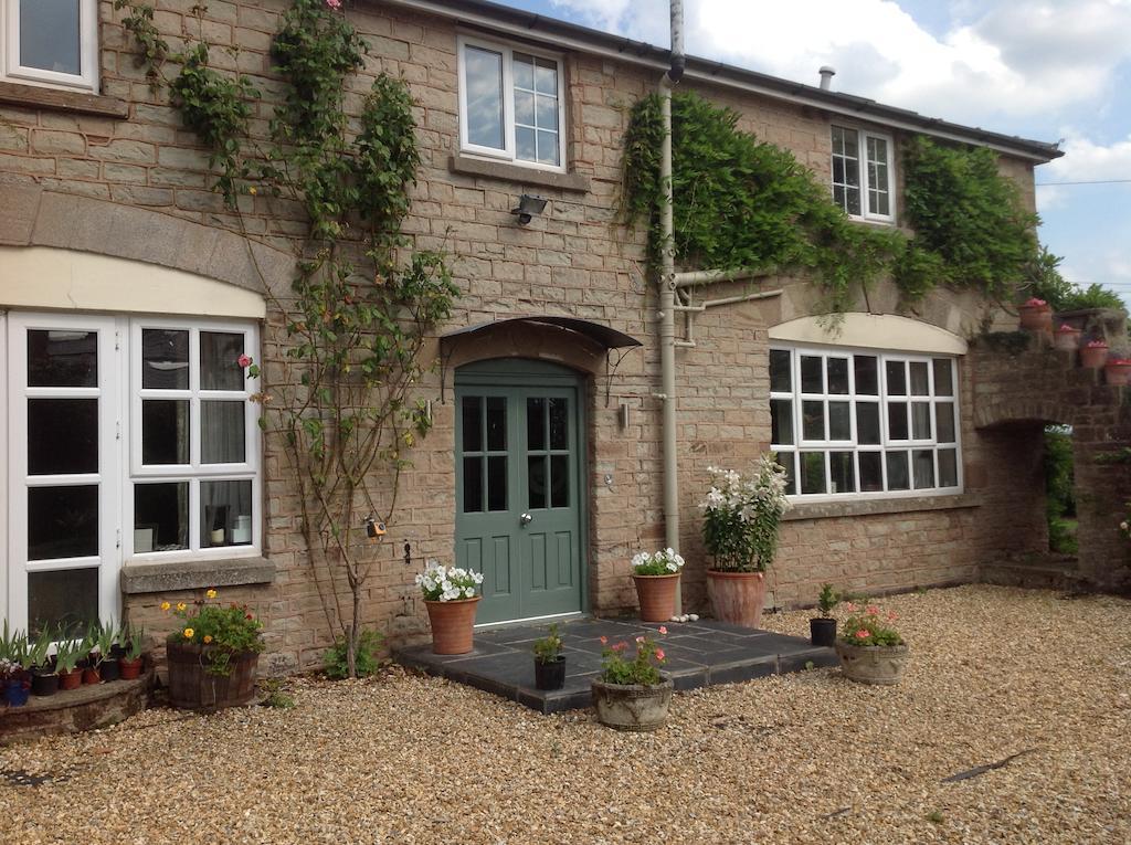 The Coach House Bed & Breakfast Ross-on-Wye Exterior photo